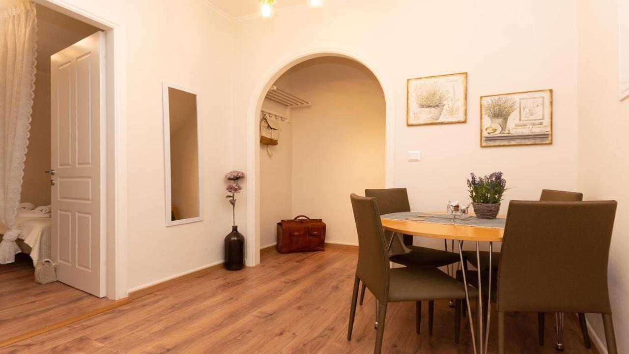 Alex's Cozy Corfu Old Town Apartment